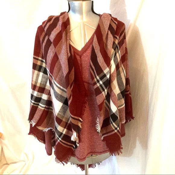 Burgundy Blanket Scarf - Picture 2 of 9